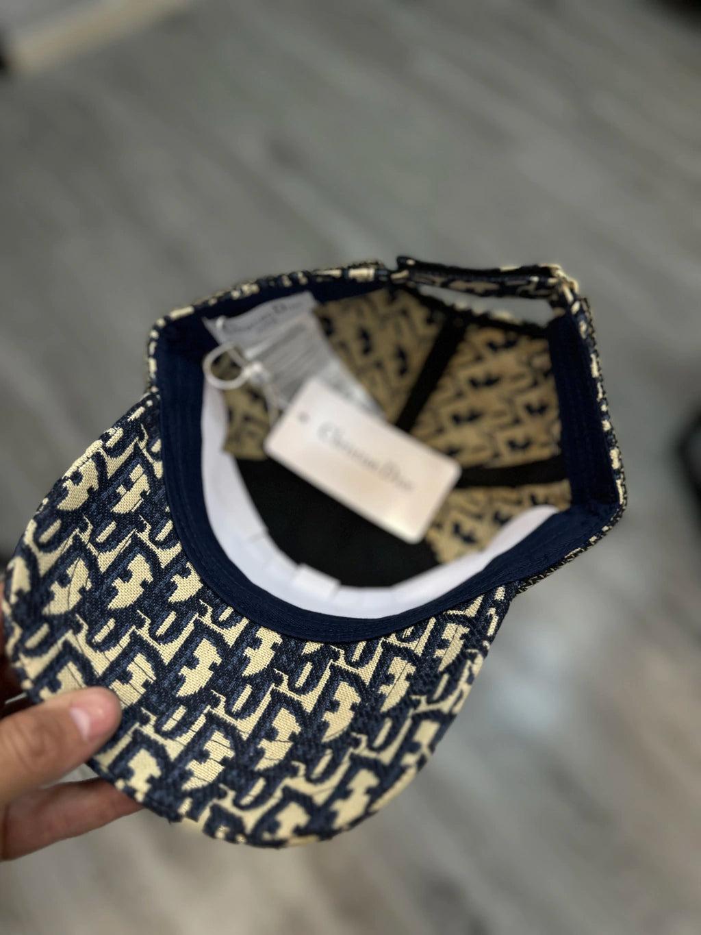 Boné Importado Dior - Bordado Frontal