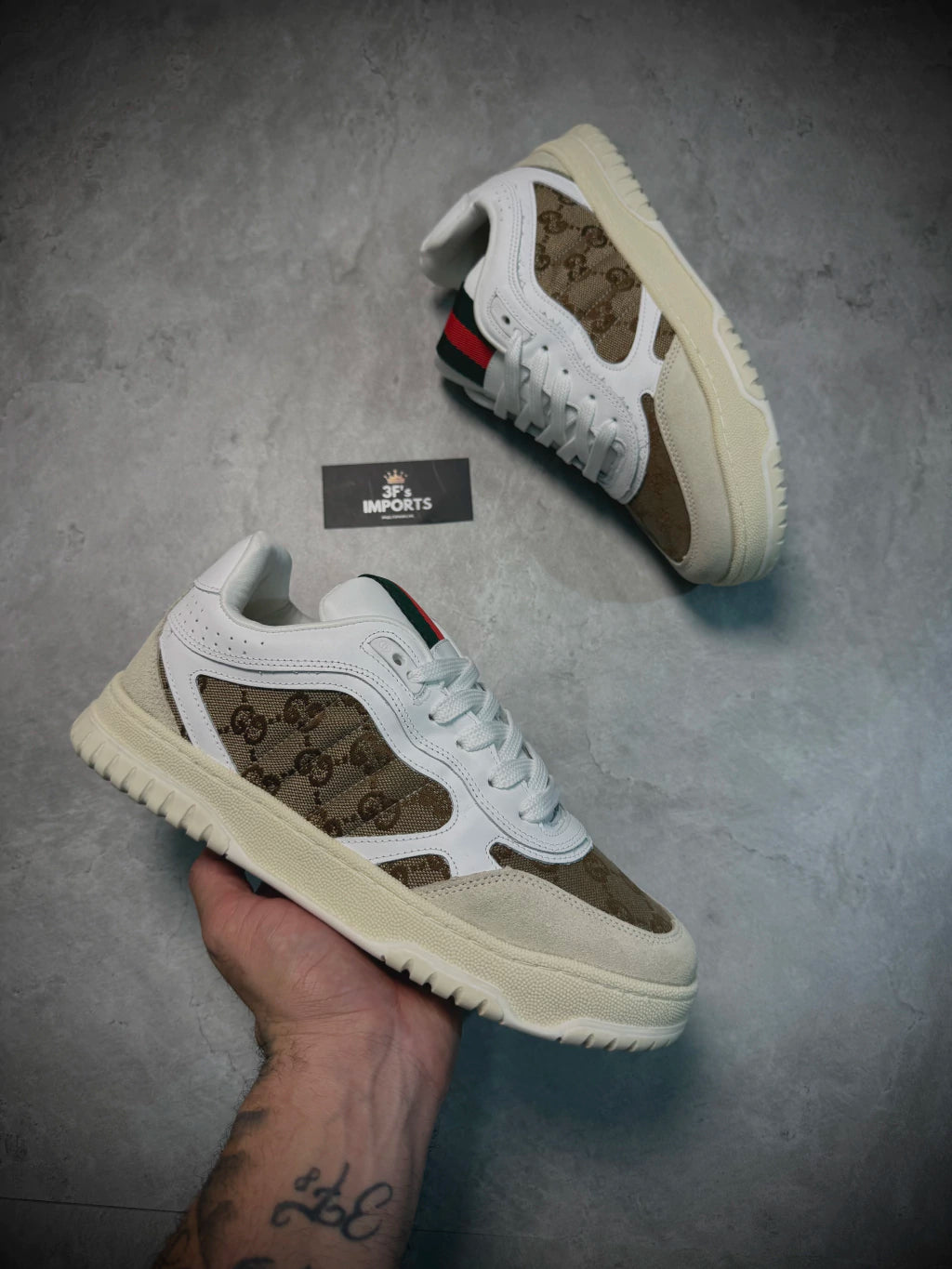 Tênis Importado Gucci | Monograma - Detalhe Listra - Bege