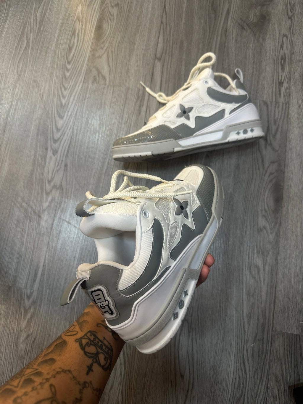 Tênis LV SK8 - Cinza