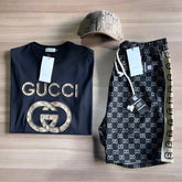 Conjunto de Grife Gucci [CAMISA + BERMUDA + BONÉ]