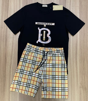 Oferta Black Friday – Kit Duplo de Grife 2 Camisas + 2 Bermudas com Desconto Exclusivo!