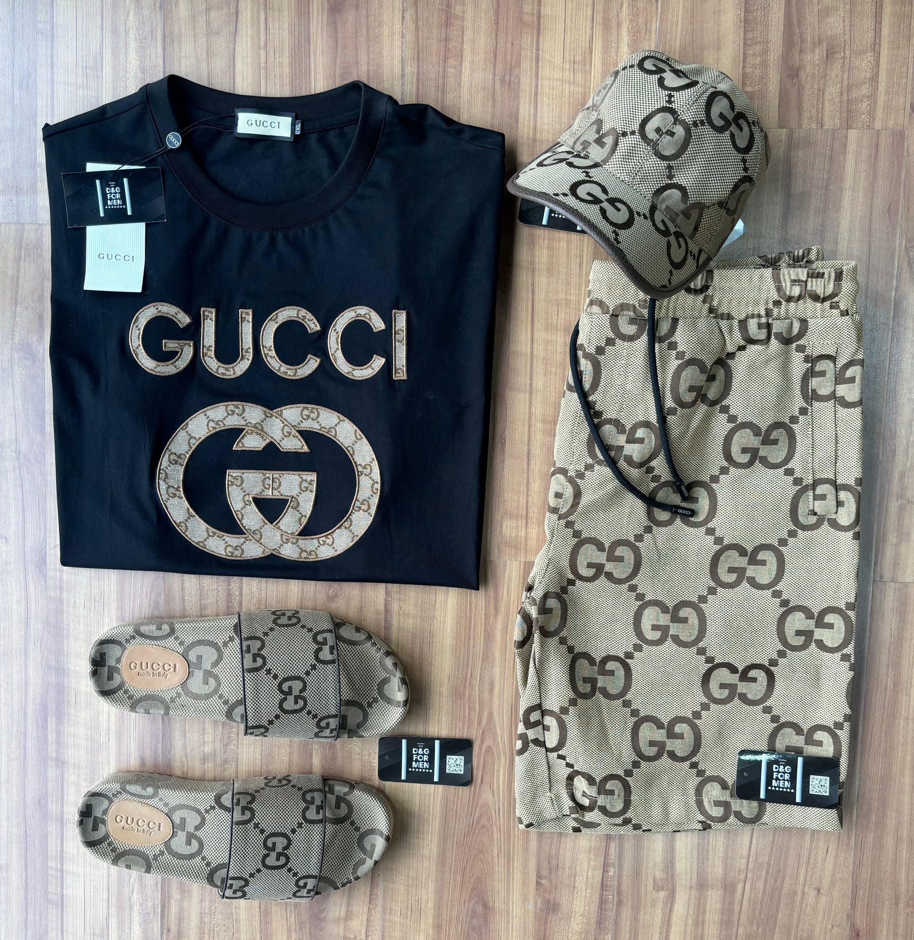 Conjunto de Grife Gucci [CAMISA + BERMUDA + SANDÁLIA + BONÉ]