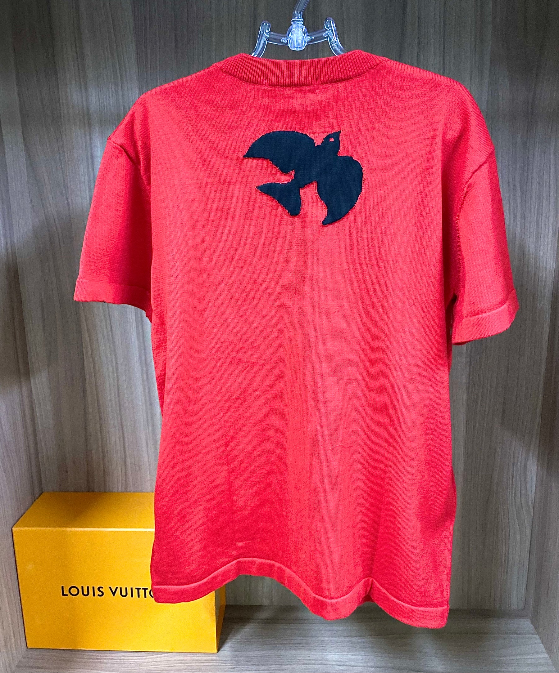 Camisa de Grife - LV Vermelha | OFERTA BLACK FRIDAY