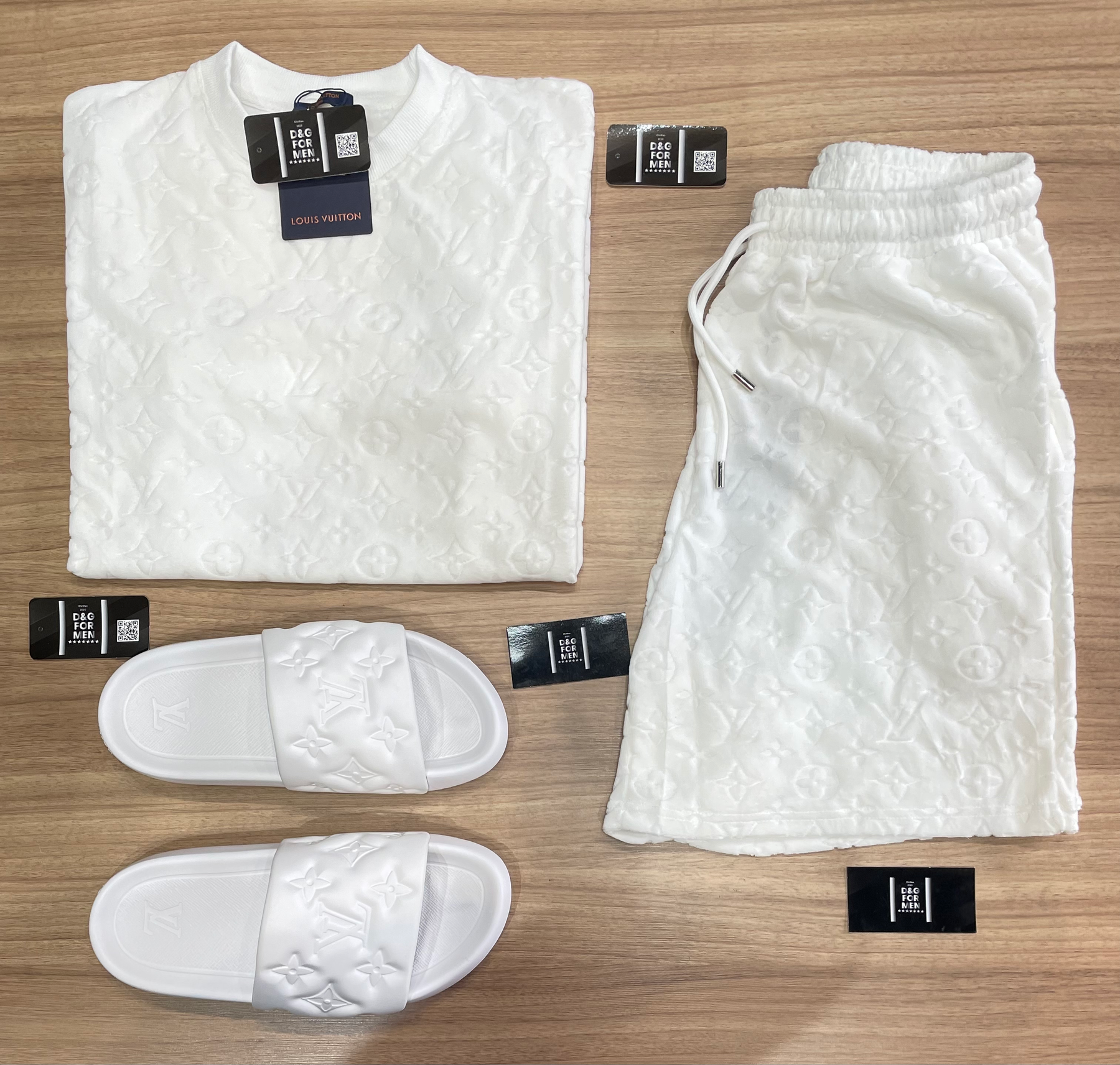 Conjunto de Grife LV white [CAMISA + BERMUDA + SANDÁLIA]