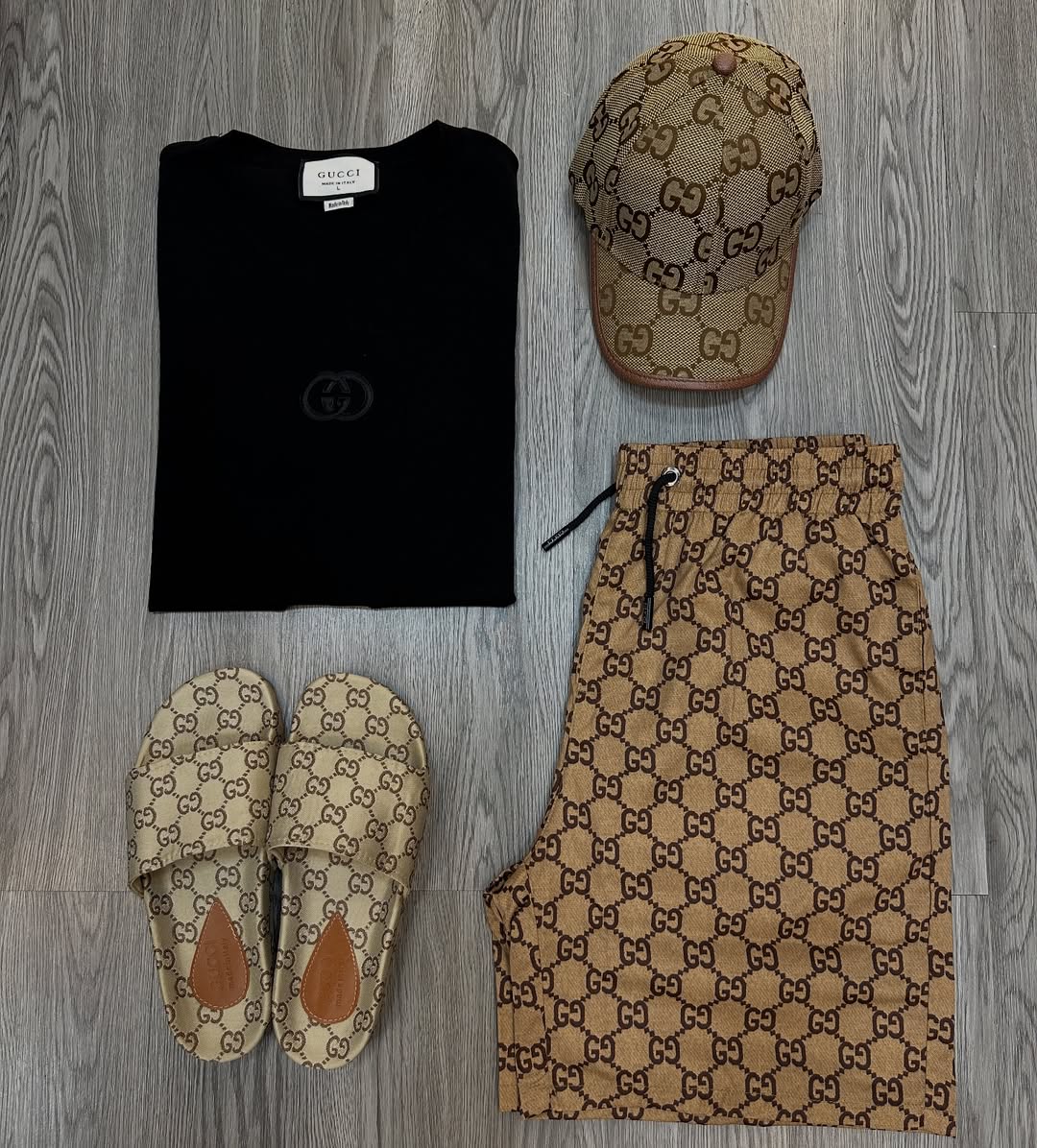 Conjunto GC Ref 0234 [CAMISA + BERMUDA + SANDÁLIA]