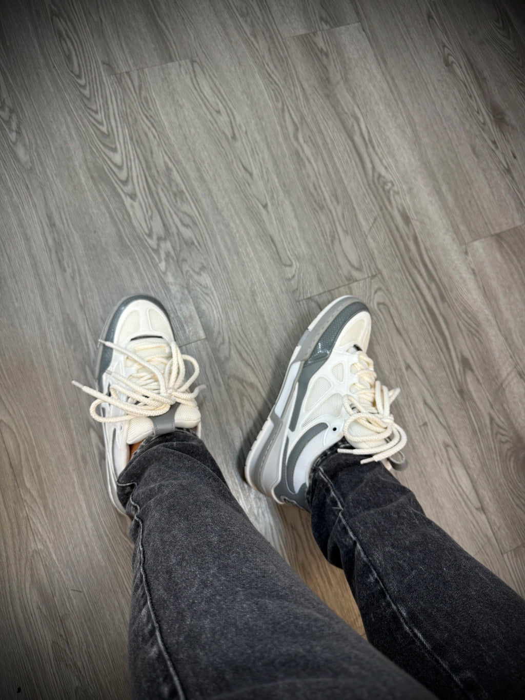 Tênis LV SK8 - Cinza