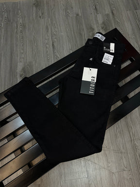 Calça Jeans Titular | Skinny Básica - Preta