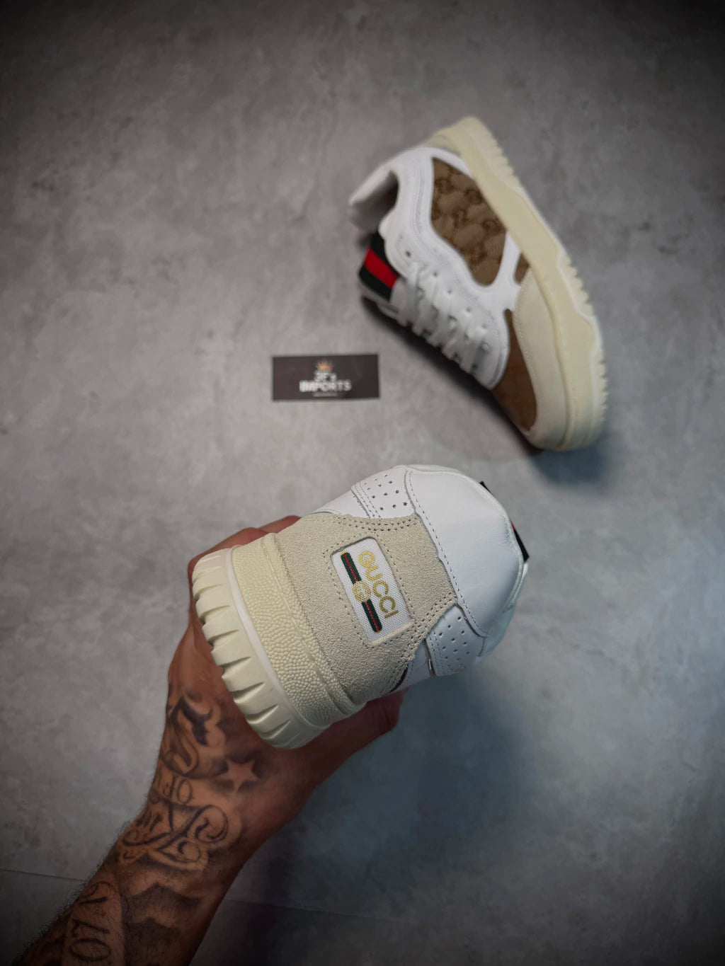 Tênis Importado Gucci | Monograma - Detalhe Listra - Bege