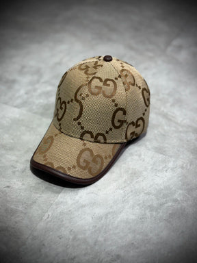 Boné Gucci - Estampa GG Grande (Bege)