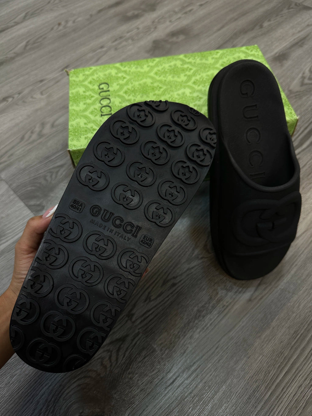 Slide Importada Gucci - Sola alta (Preta)