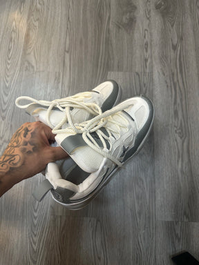 Tênis LV SK8 - Cinza