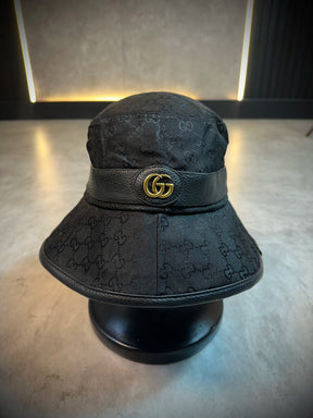 Bucket Gucci Limitado (Faixa de couro | Logo GG Dourada - Preto
